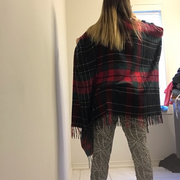 Plaid Blanket scarf - Picture 3 of 4